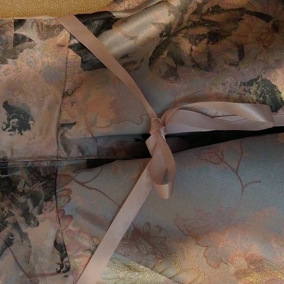 Girl Dress - Picture 3 of 5